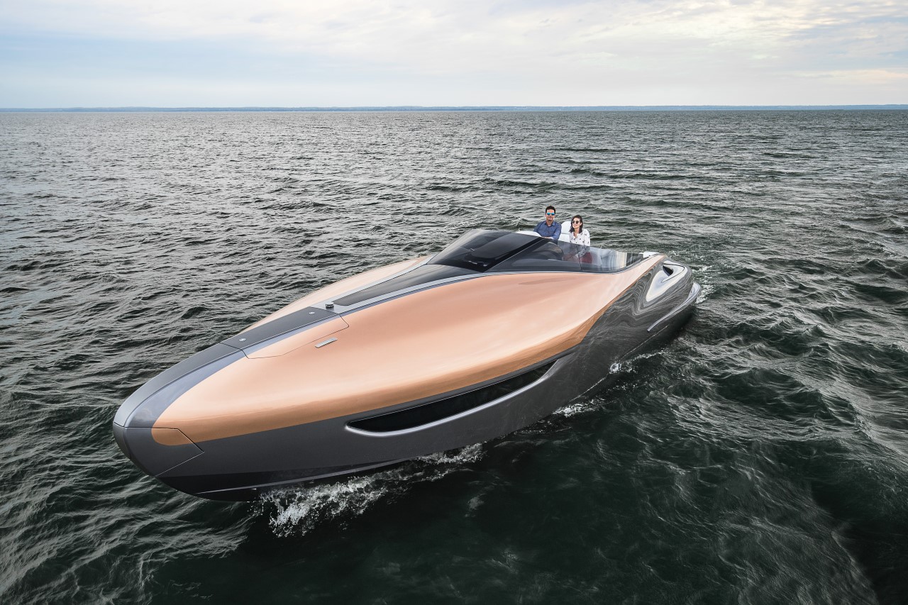 lexus_sport_yacht_concept_3.jpg