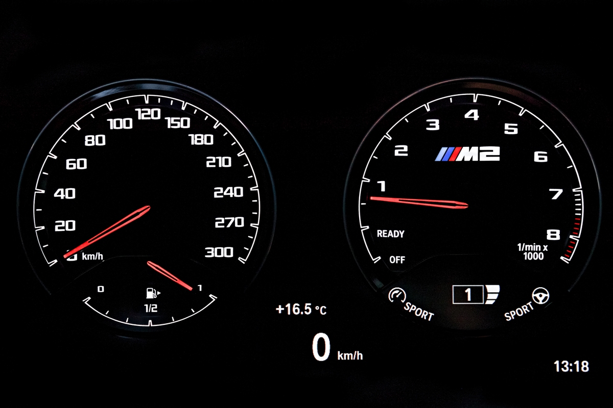 p90298679_highres_the-new-bmw-m2-compe.jpg