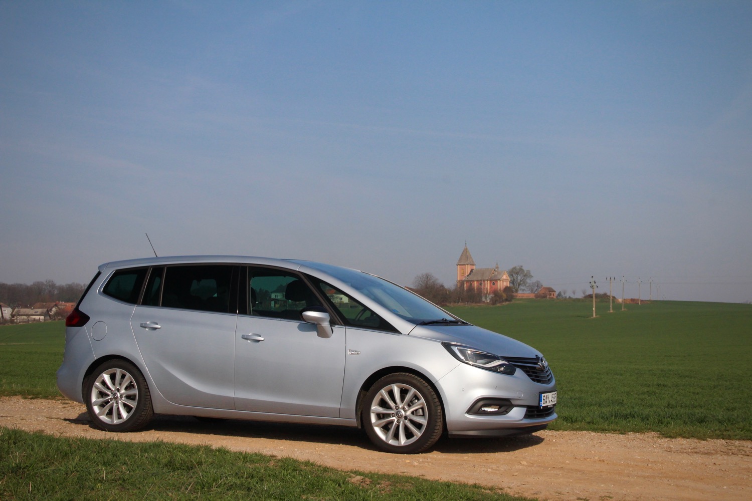 opel-zafira-plus-cdti-diesel-mpv-van-autoweb-test-panorama-2.jpg