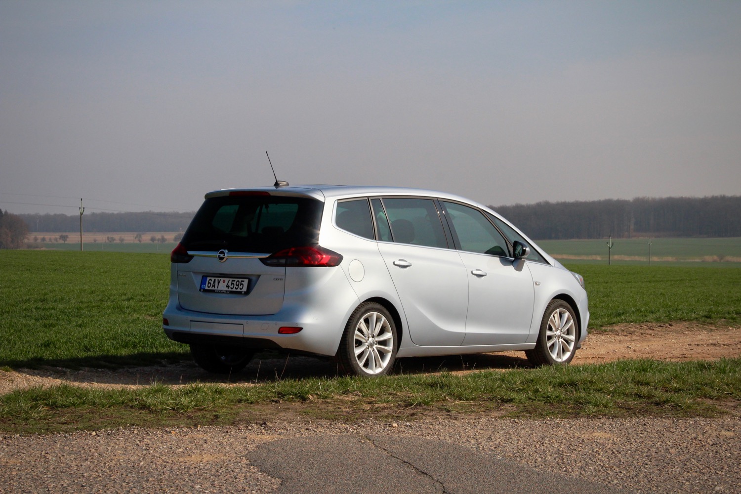 opel-zafira-plus-cdti-diesel-mpv-van-autoweb-test-panorama-3.jpg