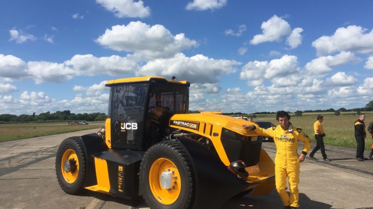 jcb-fastrac-728x409.jpg