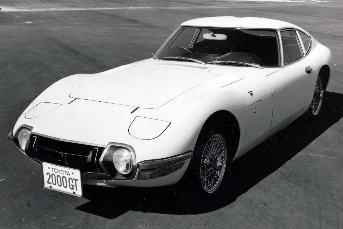 1967_toyota_2000gt_001.jpg