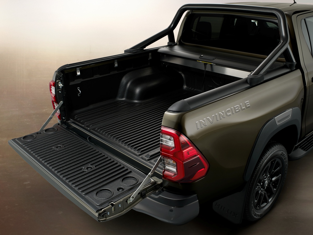 hilux_detail_roll_desk_4a_all_open_20.jpg