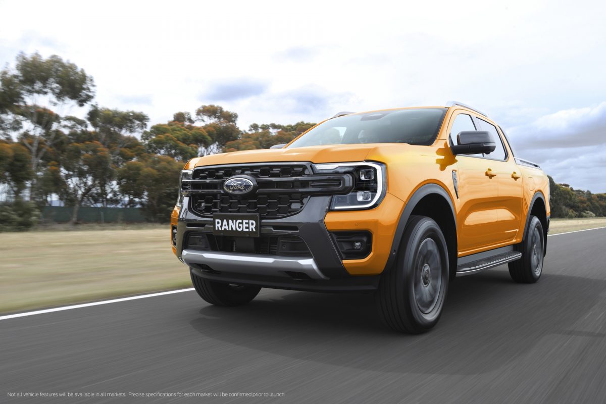 2022ford_nextgenranger_wildtrak_front3qtr_motion_tarmac-1200x1200.jpg