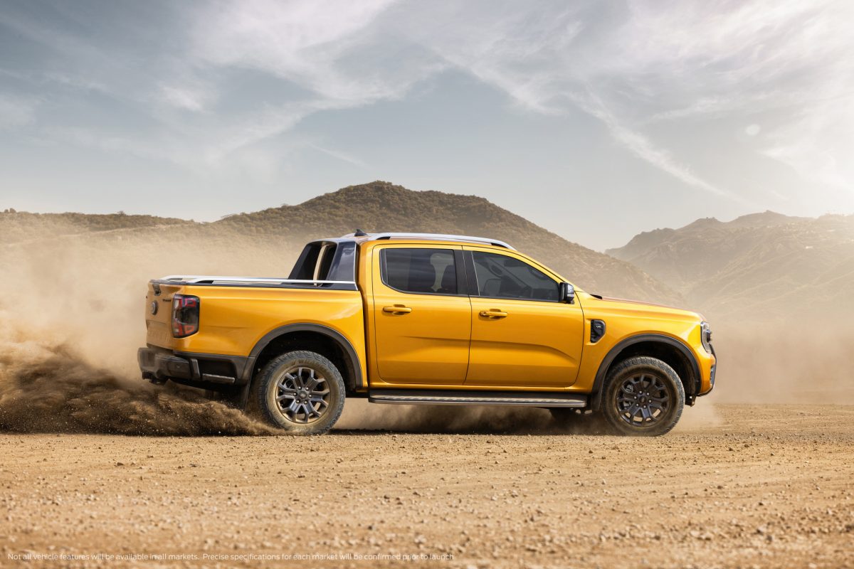 2022ford_nextgenranger_wildtrak_side_motion_sand-1200x1200.jpg