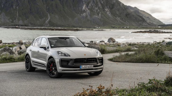 thumbnail_nejvice-poptavane-modely-byly-suv-na-cele-se-udadil-macan-728x409.jpg