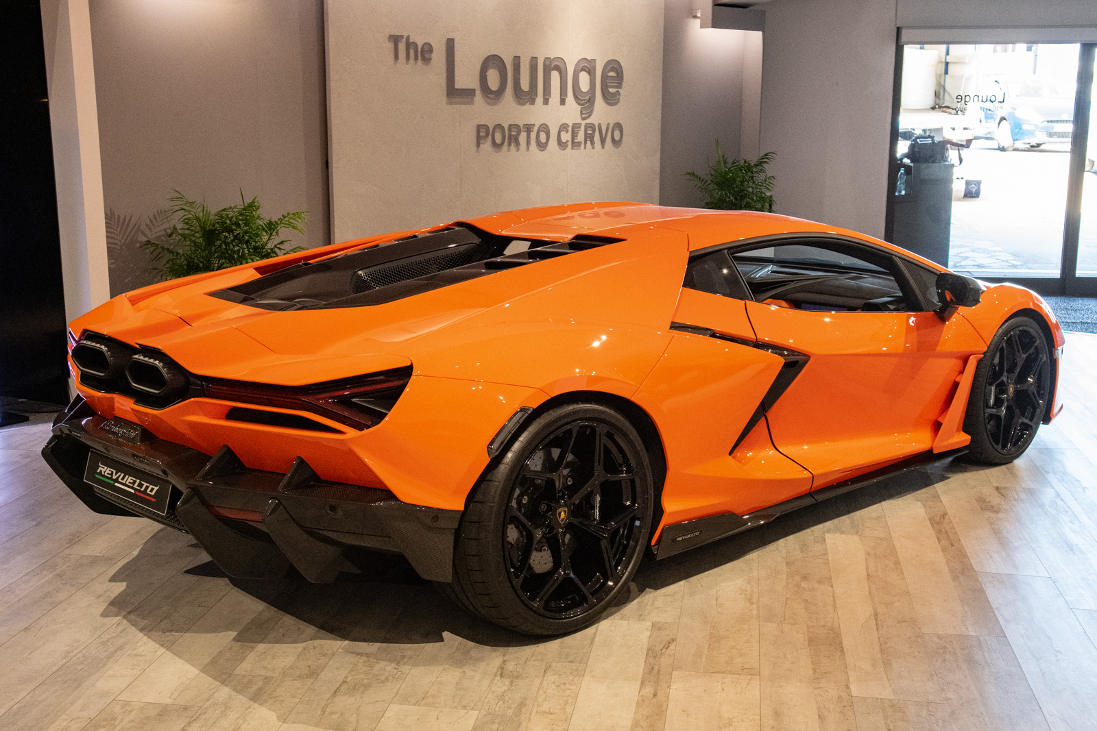 lamborghini-revuelto-10.jpg