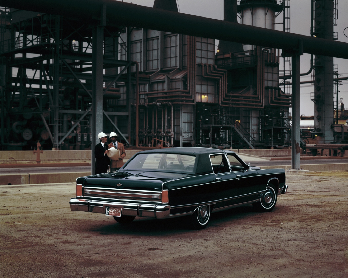 lincoln_continental_sedan_84.jpg