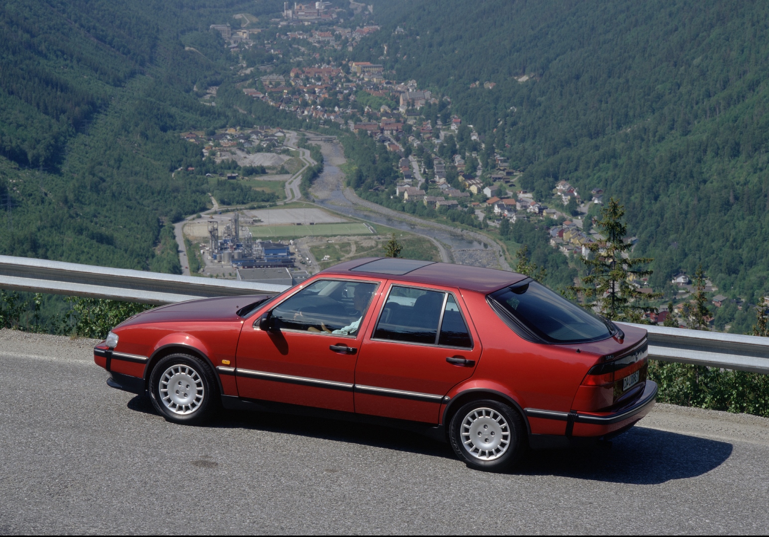 saab_9000_cs_13.jpg