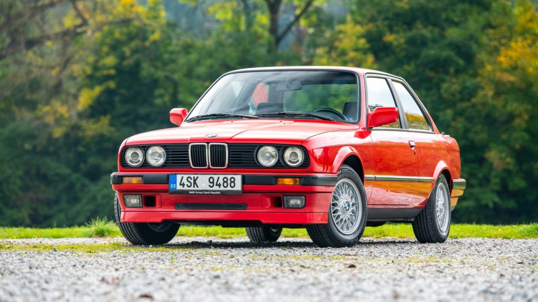 p90483488_lowres_bmw-e30-anniversary--1100x618.jpg