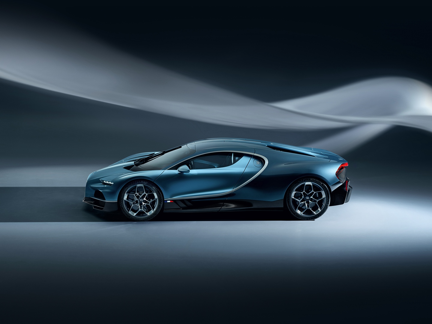 bugatti-world-premiere-presskit-images-27.jpg