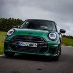 Mini Cooper S se změnilo z pankáče v hipstera. Vyzkoušeli jsme ho v okolí Nordschleife