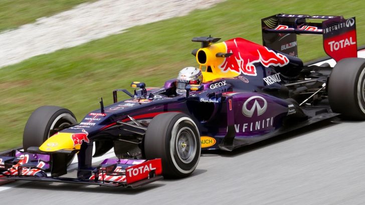 1920px-sebastian_vettel_2013_malaysia_fp2-728x409.jpg