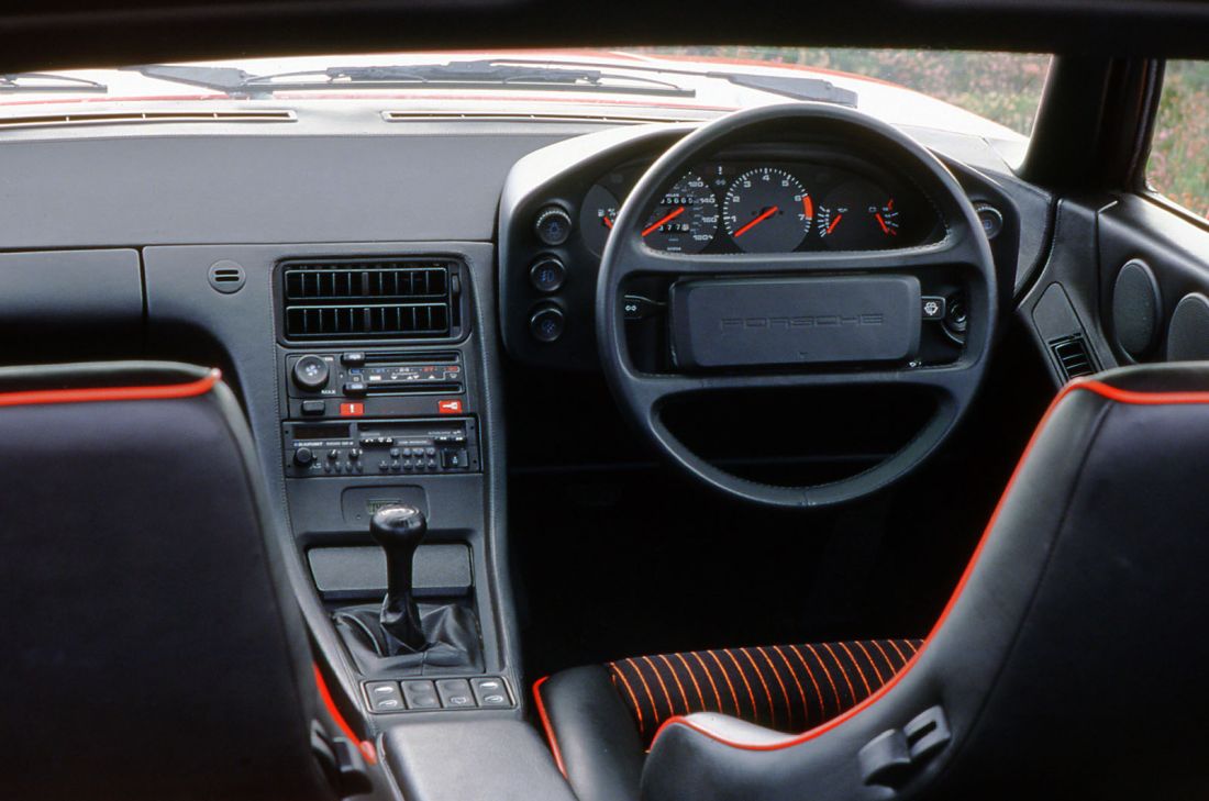 porsche_928_s4_320.jpg