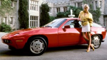 porsche_928_s_marianne_gravatte_6-352x198.jpg