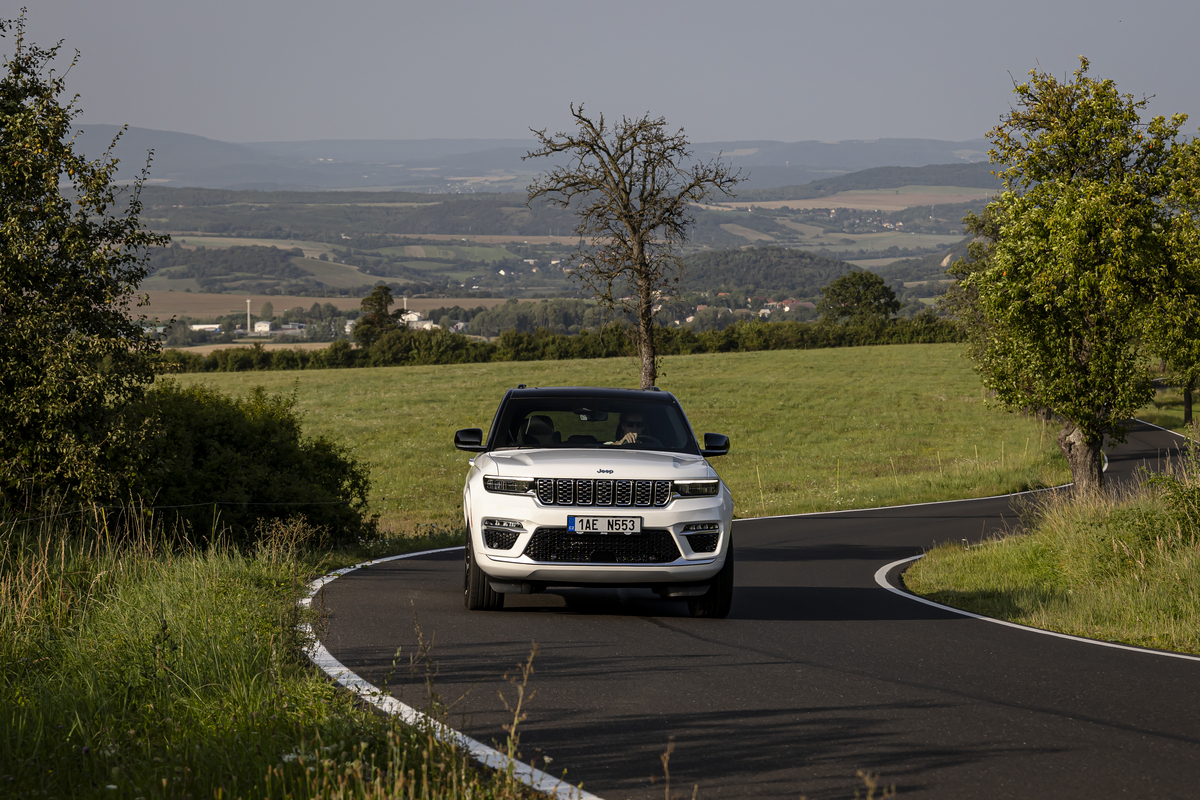 Jeep Grand Cherokee: Pravá americká klasika v hybridním kabátě